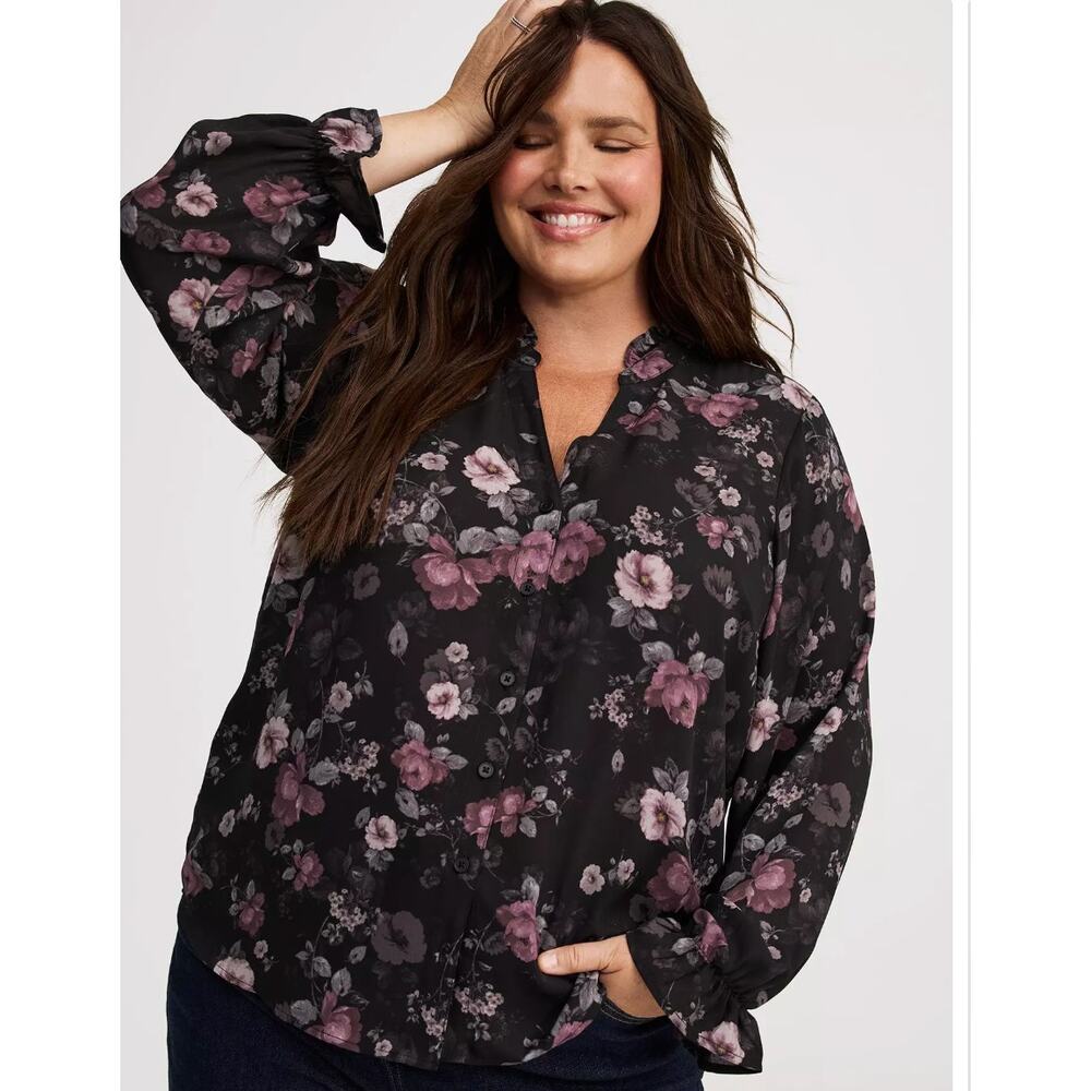 Torrid Georgette Button-Down Blouse 3X Whimsygoth Roses